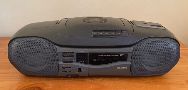 Radio-cassette Sanyo Boombox Bass Xpander - Double Cassette - Fonctionne - Occasion