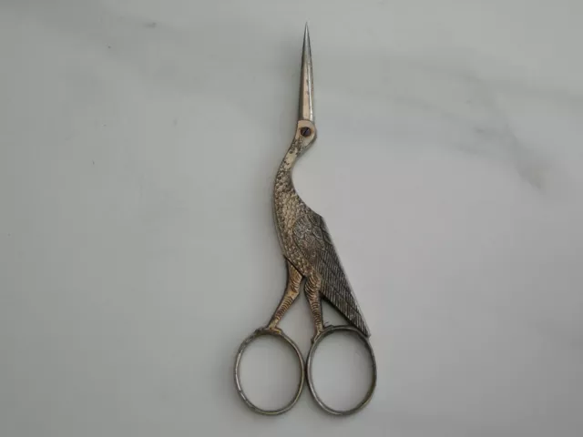 Antique Style Collectible Vintage Scissors Sewing Ornate Handle Thread Rare