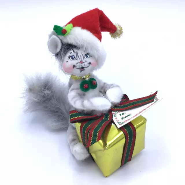 Annalee 2008 Elegant Kitty Cat 3" w/ Present Santa Hat Holiday Christmas Doll