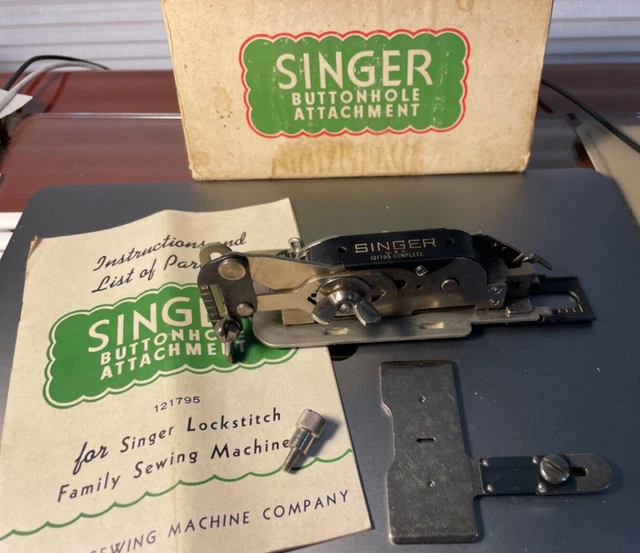 VINTAGE SINGER SEWING Machine Buttonhole Attachment 121795 with Box