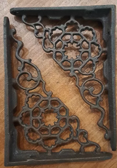 LOT OF TWO Vintage Victorian Ornate  Corner  Bracket Wall Mount 6 1/2x 5" BROWN