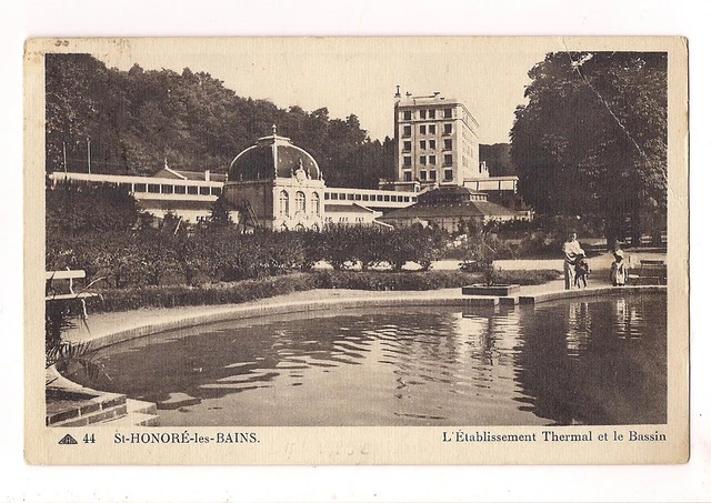 st-honoré-les-bains the spa and the pool