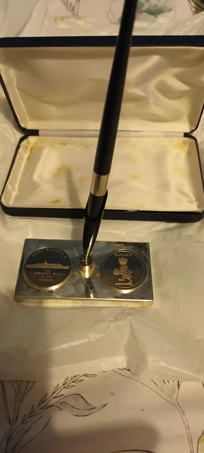 cunard memorabilia,pen Stand.