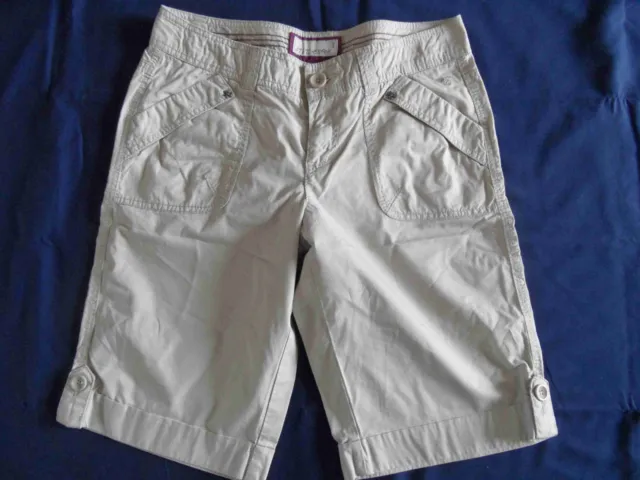 ESPRIT schöne beige Shorts Gr. 34 NEUw. YK3