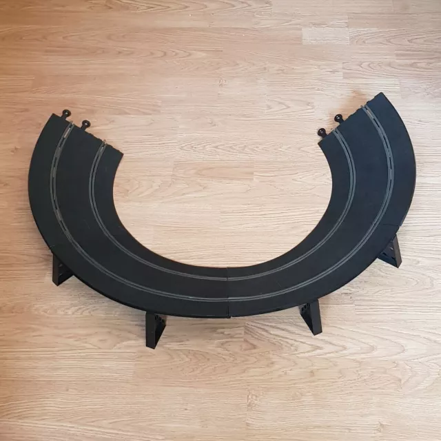 Scalextric 1:32 Classic Track - C187 - 4 Banked Curves & 6 Bridge Supports