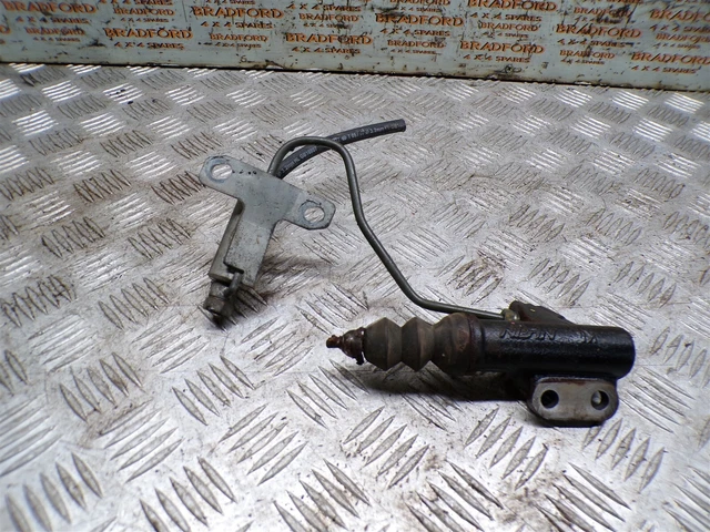 GENUINE CLUTCH SLAVE Cylinder For Isuzu Dmax TFS54 2.5TD