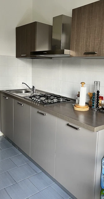 Cucina Chateau D’Ax color tortora completa di elettrodomestici usata