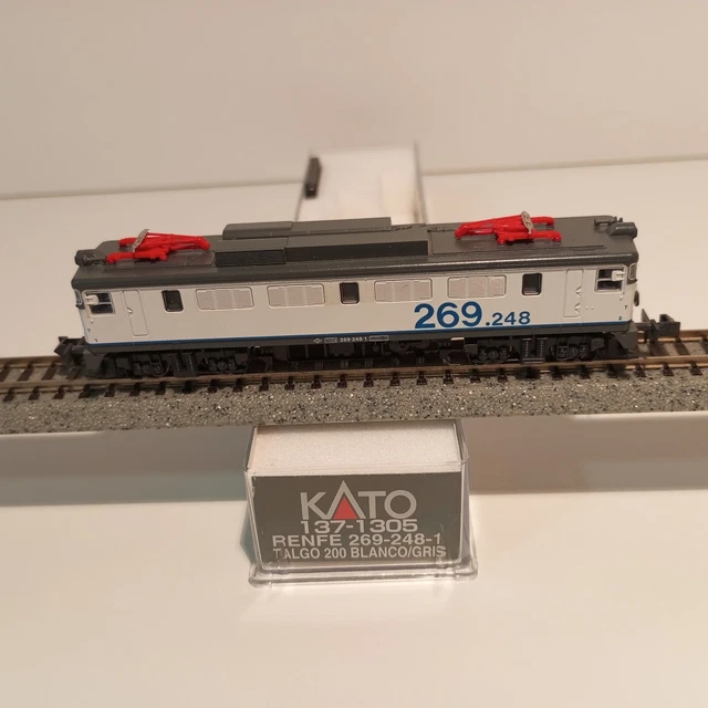 KATO 137-1303 RENFE Locomotota 269 Mitsubishi Taxi N Ultimos