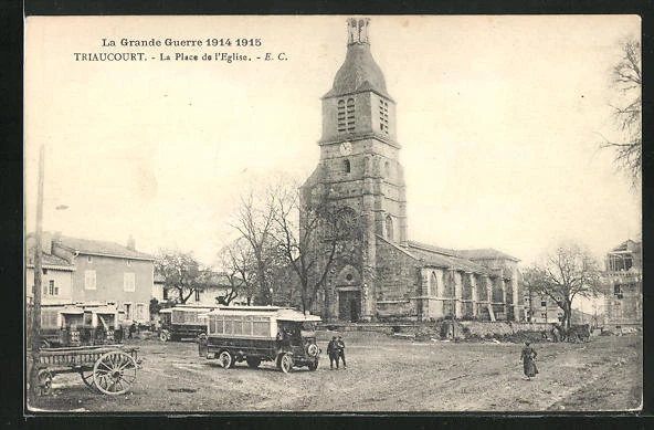 CPA Triaucourt, La Place de l´Eglise