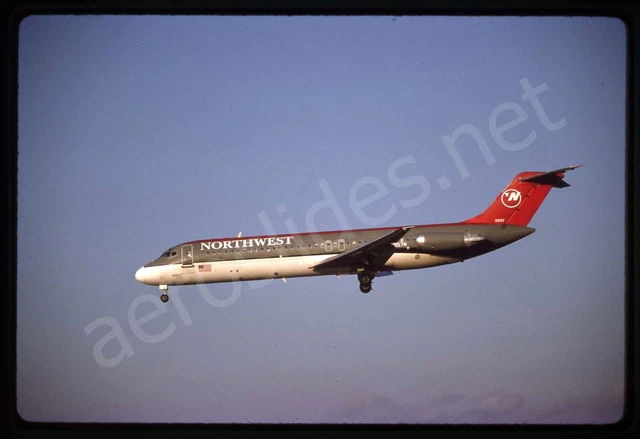 Northwest Douglas DC-9-31 N957N Jan 92 Kodachrome Aircraft Slide/Dia
