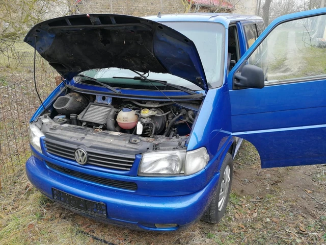 Bastler Fahrzeug VW Transporter T4 2,5 TDI langer Radstand 4500Kg aufgelastet.