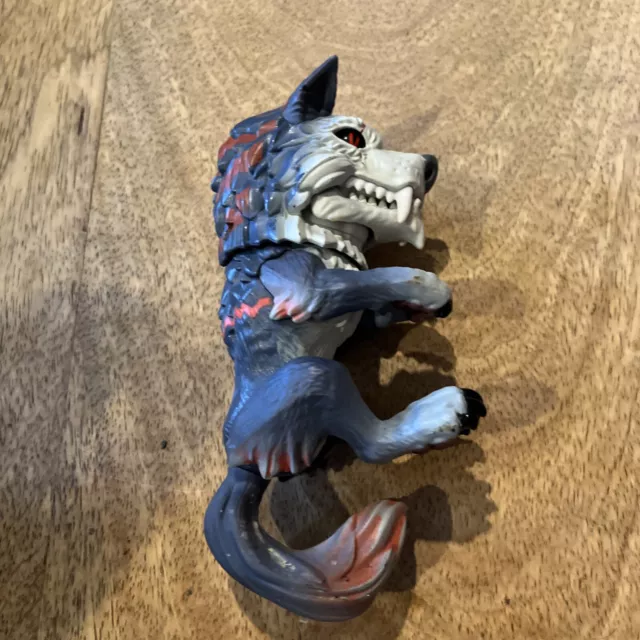 Fingerlings Untamed Dire Wolf by Wowee 2018 Midnight Black and Red (Used)