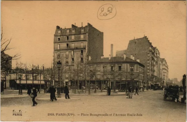 CPA PARIS 15e Rue Falguiére, prise du Boulevard Pasteur (65881)