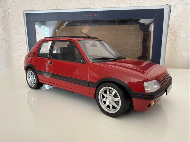 Peugeot 205 GTI Griffe Toit Ouvrant 1991 Vert – Miniature Norev 1:18 – Édition Collectionnable