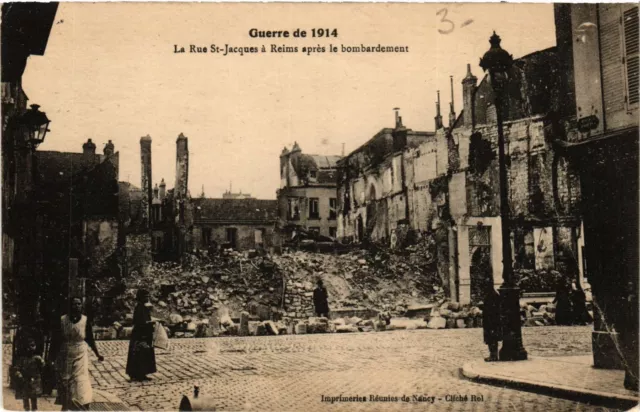 CPA MILITAIRE Guerre-La Rue St-Jacques á Reims aprés le bombardement (316839)