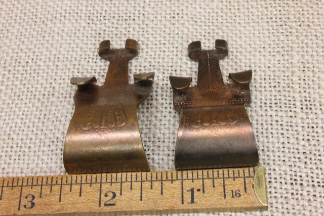 2 Picture Molding Rail Hooks Painting Hangers copper old Victorian vintage 3