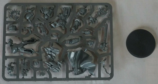 WARHAMMER 40K SPACE Marine Primaris Black Templar Primaris Marshal £14. ...