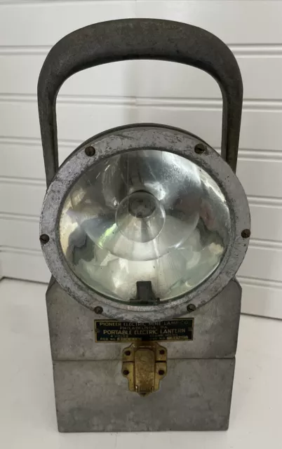 1930s Pioneer Electric Mine Lamp Company Portable Mining Lantern Flashlight Rare
