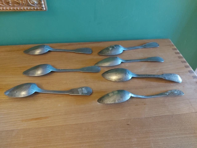 Cuillière à ragoût en argent, chiffré... | Arts de la table : enchères