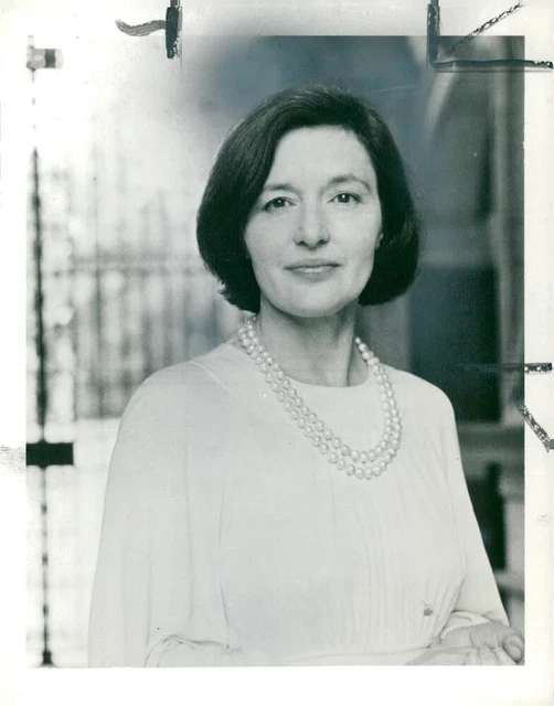 Gwendoline Butler - Vintage Photograph 1517399