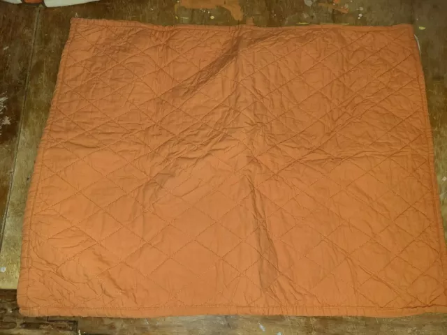 Falsa de almohada estándar acolchada ""Orange Diamonds"" Land of Nod