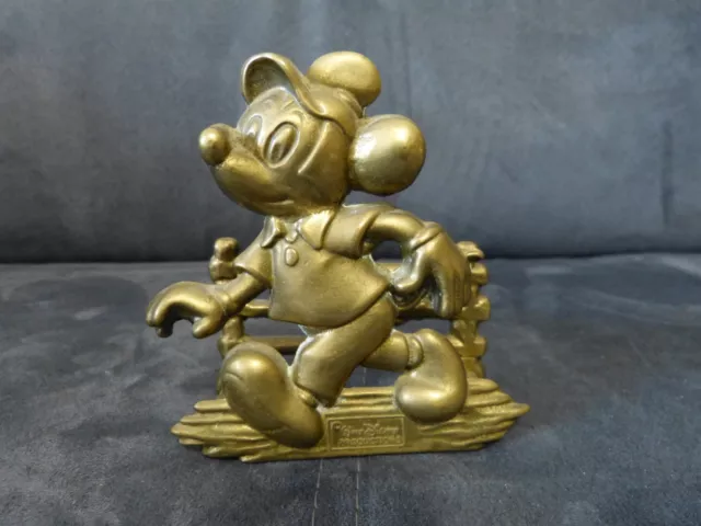 ancien porte lettre en laiton mickey walt disney production