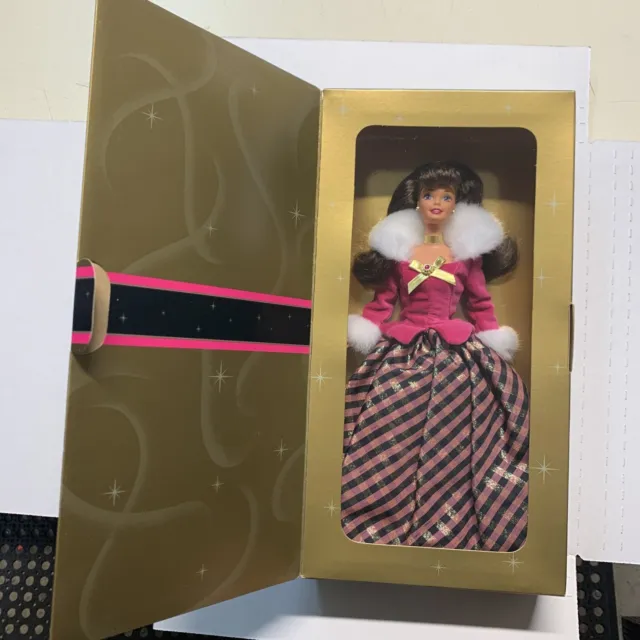 1996 Nrfb Winter Rhapsody Barbie Doll Avon Exclusive  Mattel 16873 Brunette