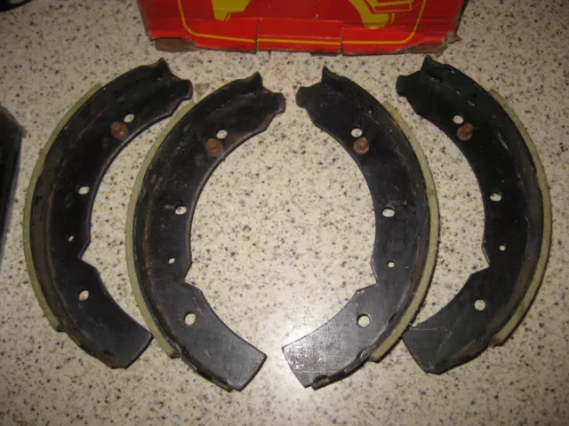 New Front Brake Shoes - Kb1063 - Fits: Vauxhall Victor  Fc 101 (1964-67) 2