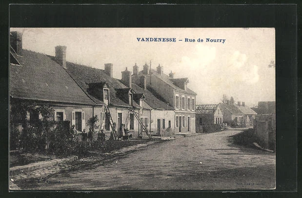 CPA Vandenesse, Rue de Nourry, vue de la rue