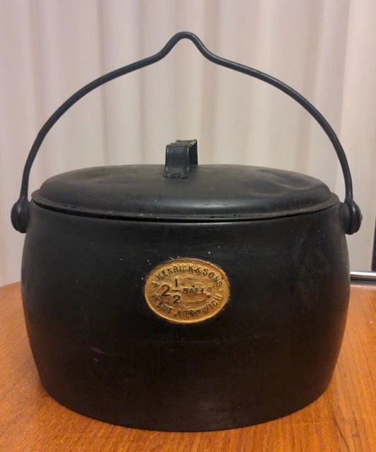 KENRICK AND SONS Cast Iron 1/2Gallons Pot With Lid