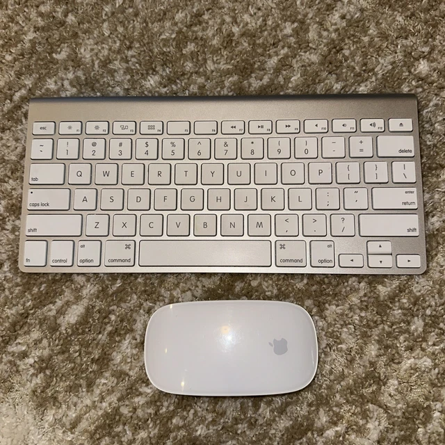 APPLE MAGIC KEYBOARD & Mouse Set (Model A1314 / A1296 ); Wireless
