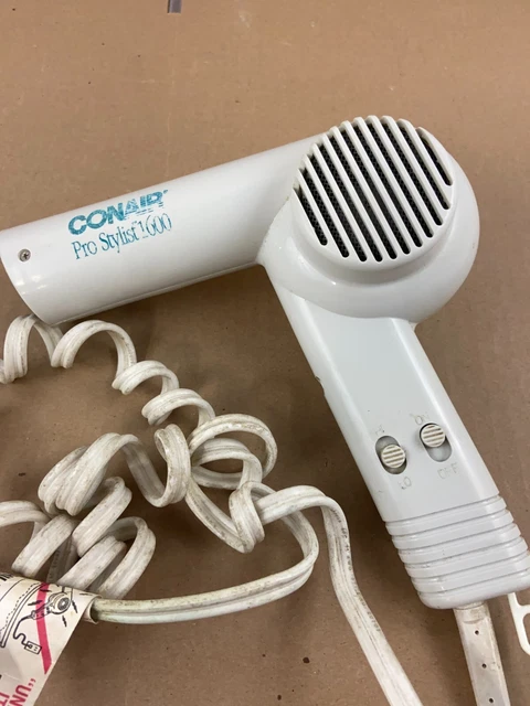 Conair Pro Style 1600 White Electric Blow Dryer Model 018A