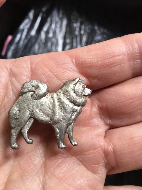 VINTAGE 1960s ENGLISH Made Sterling SILVER   JAPANESE AKITA  Inu DOG PIN BROOCH