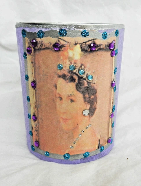 Queen Elizabeth II Votive Candle / Tea Light / Holder  - BNWT