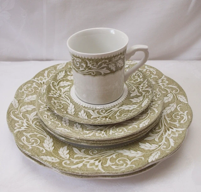 7 Pc J & G Meakin RENAISSANCE Staffordshire Sterling Green Lot EUC