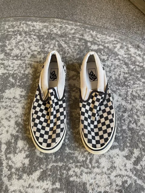 Checkerboard sales vans uk