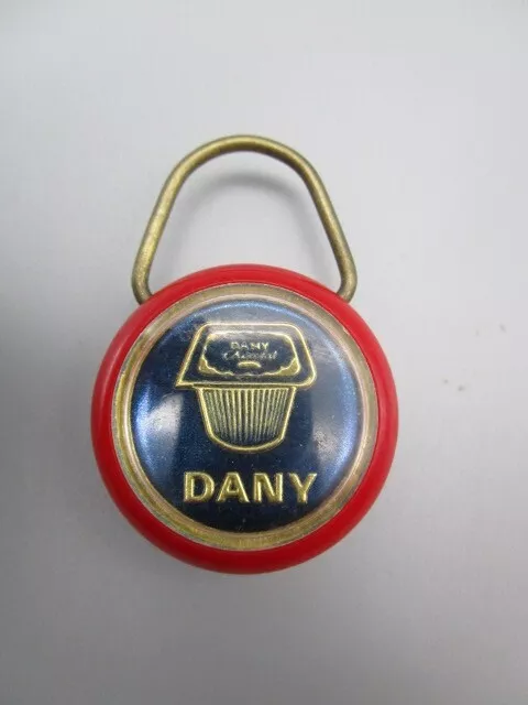 Porte-clefs publicitaire ancien "yaourt DANY DANONE"