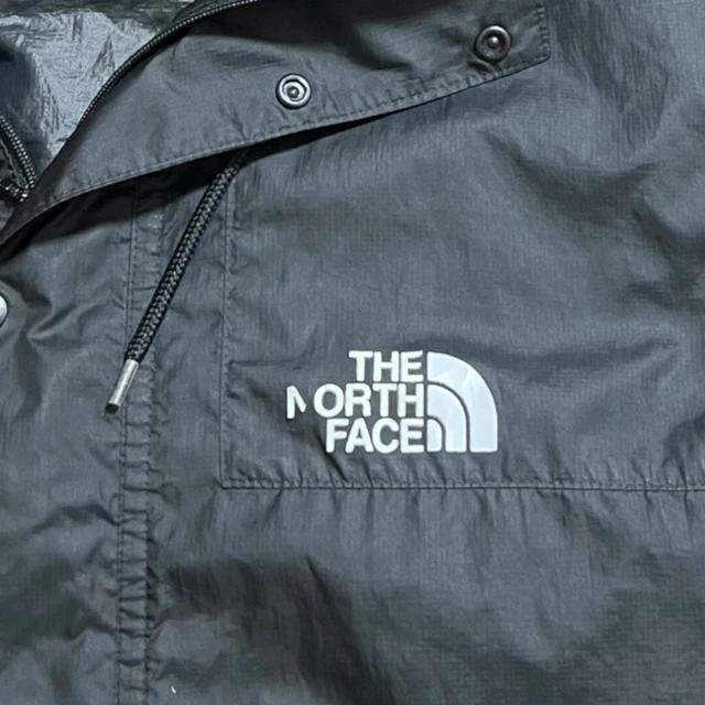 Giacca a guscio leggera da uomo nera The North Face Hyvent con cappuccio (taglia M) T268 6