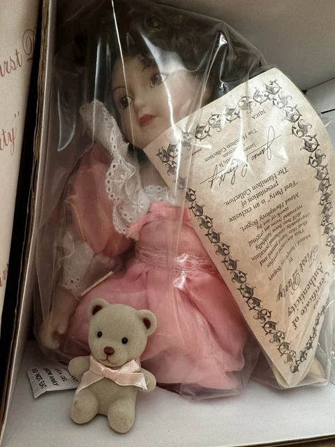 1989 First Party Porcelain Doll Heritage Doll by The Hamilton Collection NIB 103