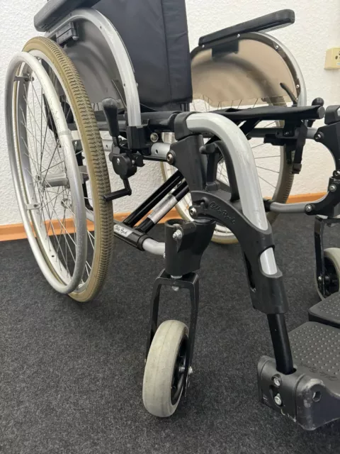 Otto Bock Start M1 Rollstuhl Faltrollstuhl Rolli Reha Pflege Mobilität SB40 3