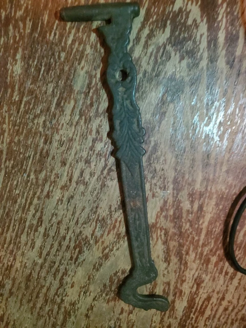 Old Tools Vtg CAST IRON  WALL BRACKET Basket Flowers Plants Hook