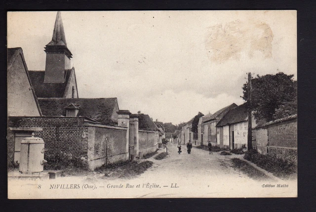 NIVILLERS oise CPA 60 la grande rue et l'église