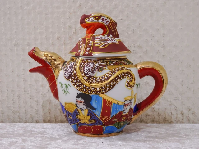 Mini Teekanne Japan Moriage Satsuma Porzellan Design Vintage Drache Dragonware