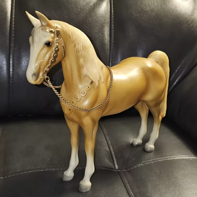 Breyer Western Horse #57 Palomino With Gold Accents Chain Reigns USA 3