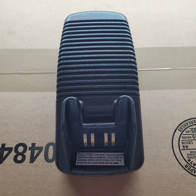 Motorola Jedi Battery Charger NTN7209A MTS2000 MT2000 HT1000 XTS3000, XTS5000