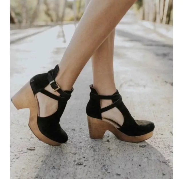 Free People Cedar Clog Black suede Size 37 EUR Size 6.5 US