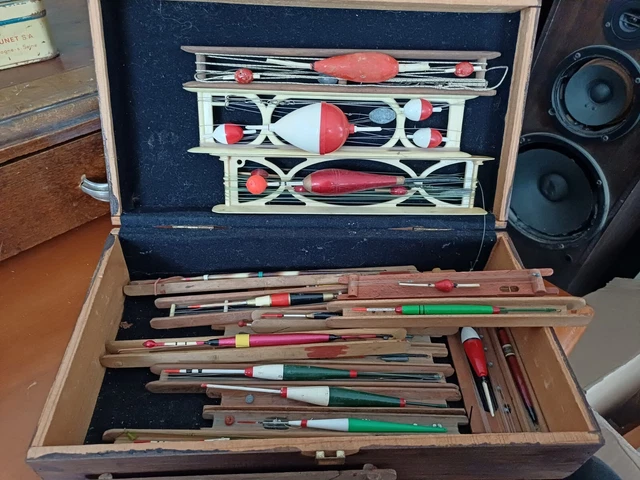 Pêche - Leurres anciens, lot de 11 cuillères Suissex