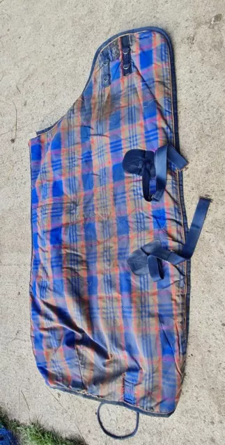 Mark Todd 6' heavy weight stable horse rug blue red check (used)