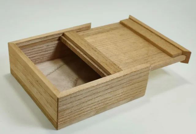 square paulownia wooden box for TSUBA storing/memorable keepsakes from Japan