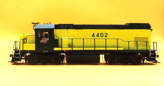 Athearn Genesis 68144 C&Nw Safety Yellow Gp15-1 #4402 W/Dcc/Sound Ho Scale